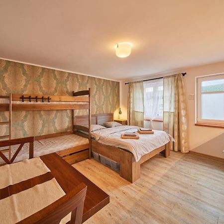 Apartment Eskadra Horni Mala Upa Luaran gambar