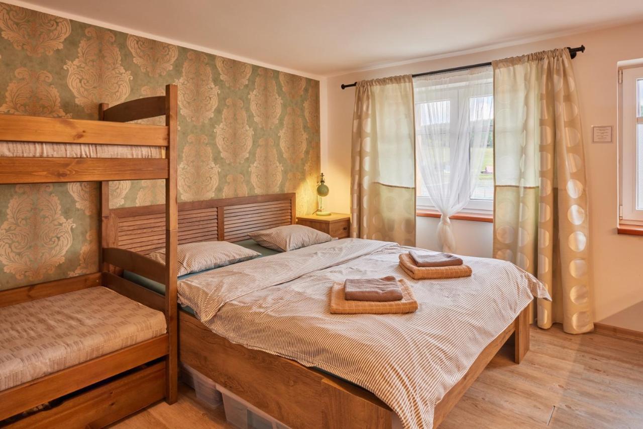 Apartment Eskadra Horni Mala Upa Luaran gambar