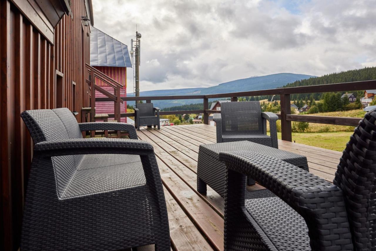 Apartment Eskadra Horni Mala Upa Luaran gambar