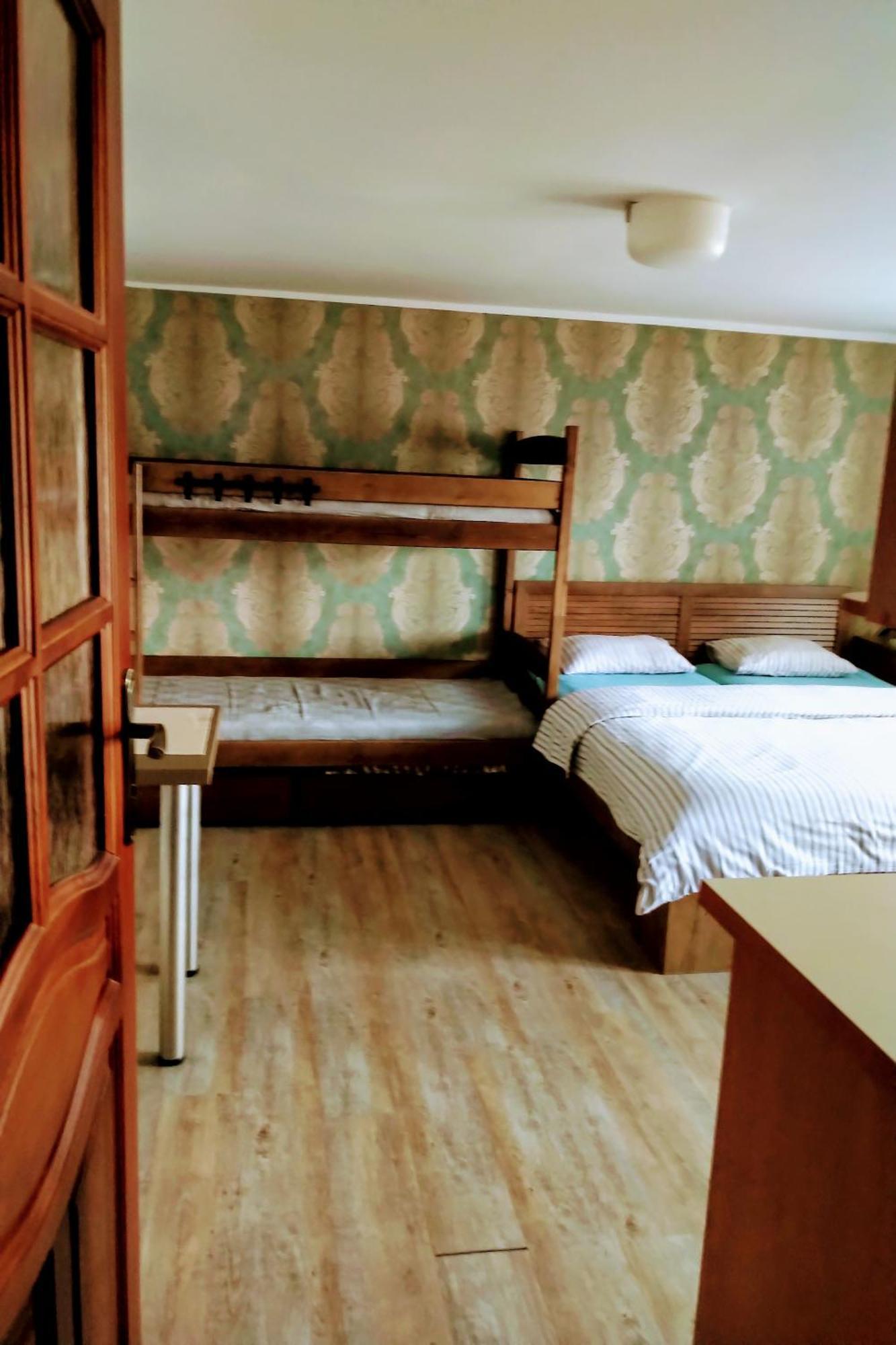 Apartment Eskadra Horni Mala Upa Bilik gambar